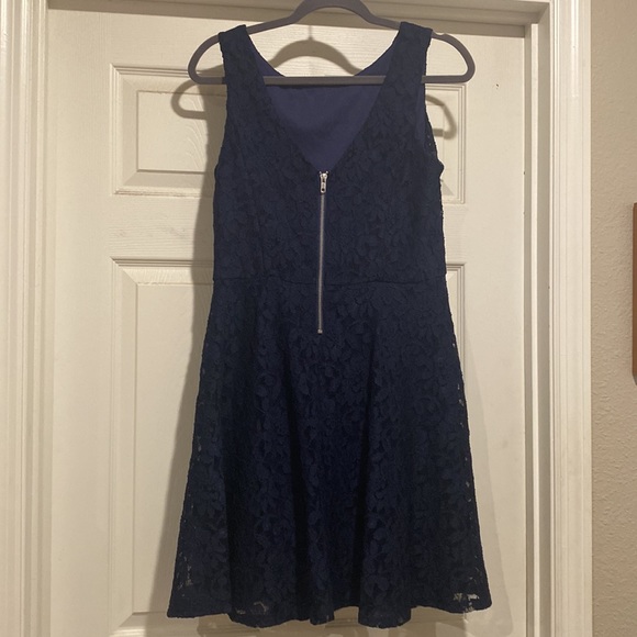 Navy blue lace zip up dress, lightly worn, good condition - Picture 2 of 2